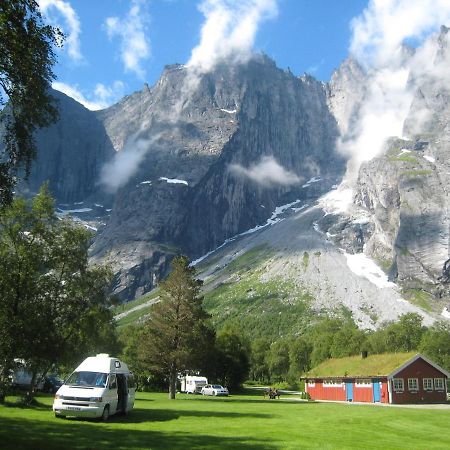 Trollveggen Camping Andalsnes Ngoại thất bức ảnh
